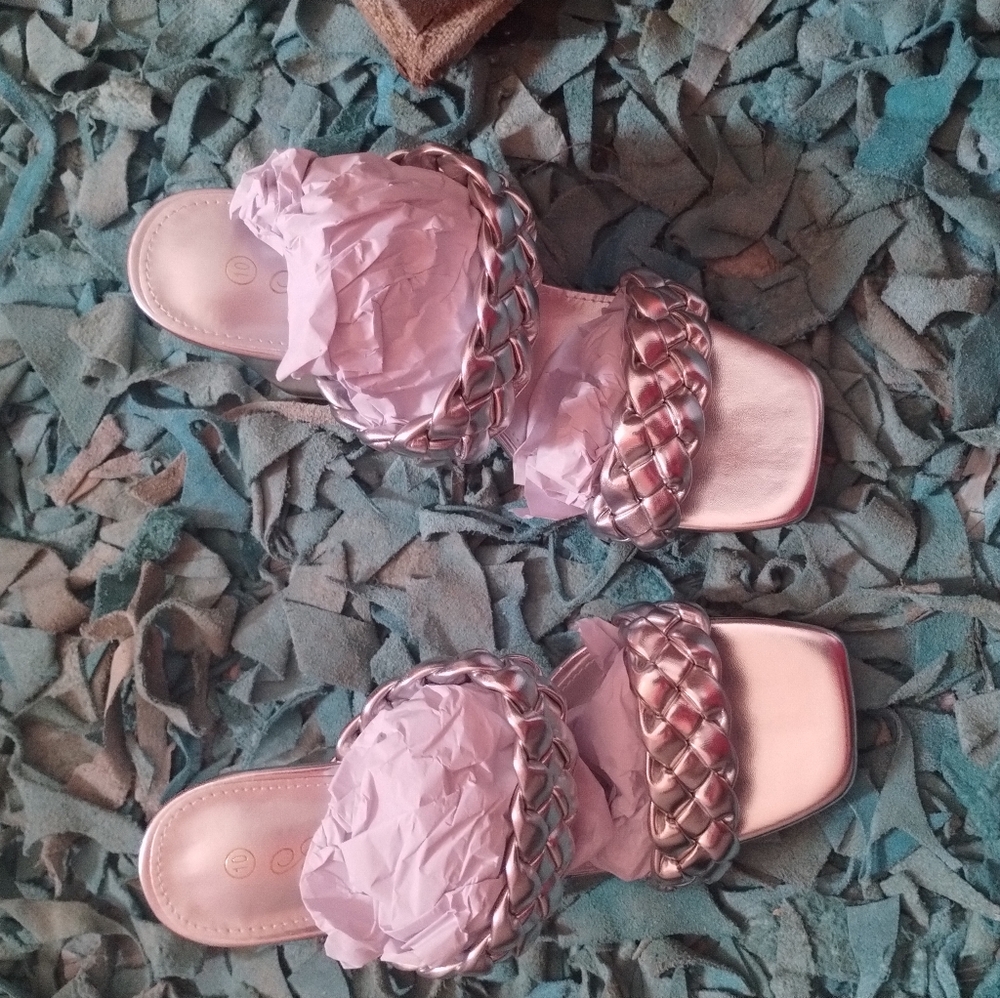 Women's sandels